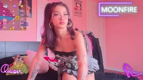 Nicky  online show from April 8, 1:45 pm