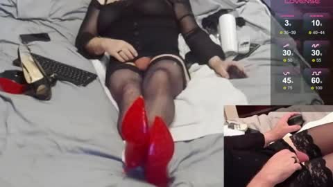 Jennifer online show from June 18, 10:58 pm