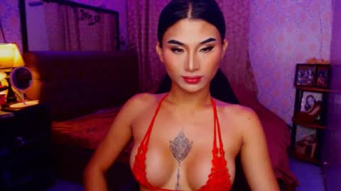 Snapshot of msasianbigcockts chatting on January 4, 11:00 am Thea online show from January 4, 11:00 am