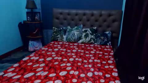 Snapshot of msasianbigcockts chatting on October 27, 2:03 pm Thea online show from October 27, 2:03 pm