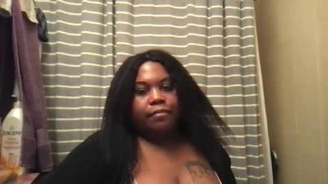 Snapshot of msjonemillion chatting on January 11, 5:20 am Chocolate  Candy   Stick online show from January 11, 5:20 am