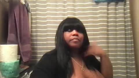 Snapshot of msjonemillion chatting on March 11, 4:43 am Chocolate  Candy   Stick online show from March 11, 4:43 am