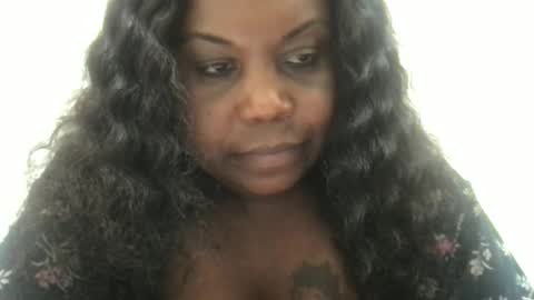 Snapshot of msjonemillion chatting on September 19, 12:27 am Chocolate  Candy   Stick online show from September 19, 12:27 am