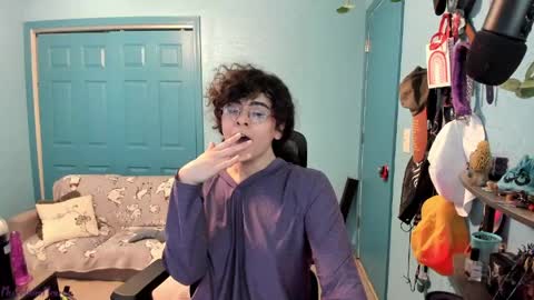 Grace online show from April 13, 1:48 pm