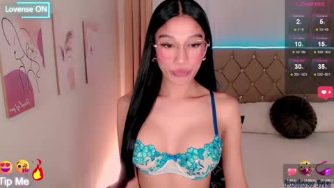   please follow me guyss online show from March 5, 4:51 pm