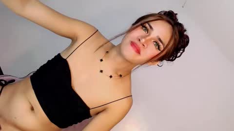 Nathalie smith online show from April 23, 3:03 am