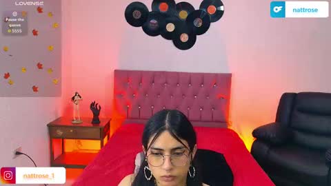 Snapshot of nattrose_ chatting on September 17, 12:10 pm Natt  online show from September 17, 12:10 pm