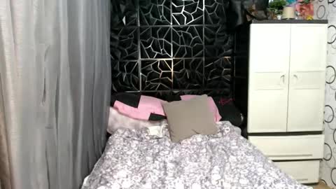 Ariela online show from April 25, 1:41 pm