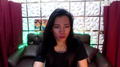 nicole_asian24 online show from June 28, 3:34 am