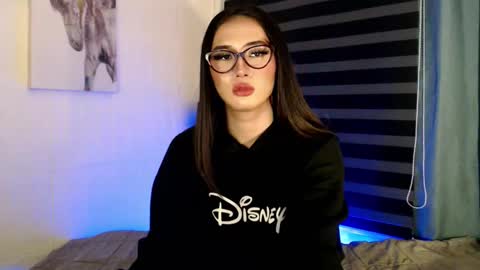 night_crystal1111 online show from April 18, 7:58 pm