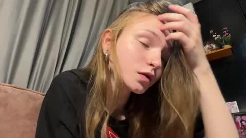 Tears Lora online show from March 26, 8:45 pm