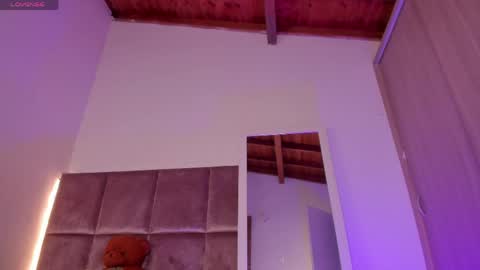 Sara  online show from April 16, 3:29 am