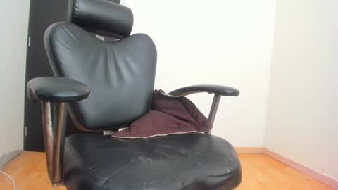 noahcogido online show from October 26, 9:44 pm