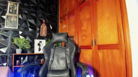 noha online show from April 3, 2:26 pm