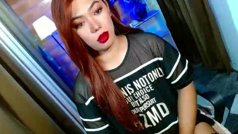 Miss OLIVIA online show from March 23, 11:15 am