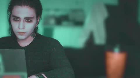 In bio online show from April 9, 4:24 pm