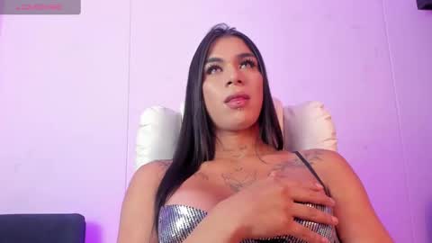 Snapshot of paulett_g chatting on February 16, 2:43 am Paulett  online show from February 16, 2:43 am