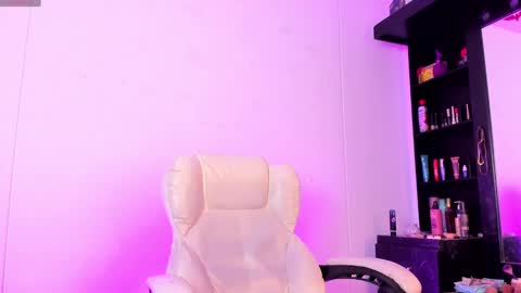 Snapshot of paulett_g chatting on March 8, 3:06 am Paulett  online show from March 8, 3:06 am