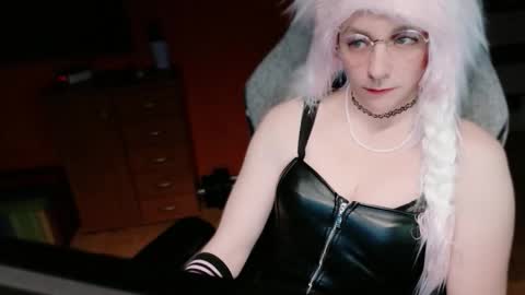 ensui online show from March 24, 10:48 pm