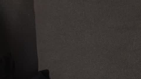 PeachyPixiee online show from April 10, 7:58 am