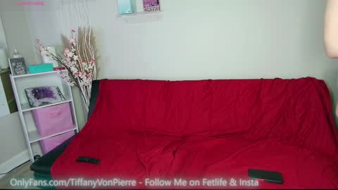 Tiffany Von-Pierre online show from January 24, 2:08 pm