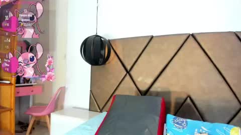 Sweet Penelope online show from July 4, 6:24 pm