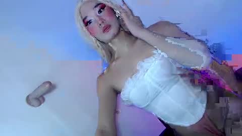 petite_steffi69 online show from September 11, 10:01 am