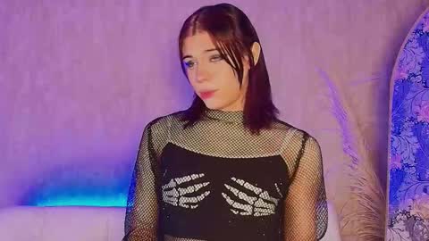 cris online show from January 18, 2:19 am