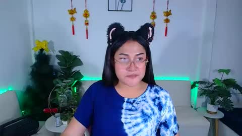 Ploysai online show from April 22, 7:37 am