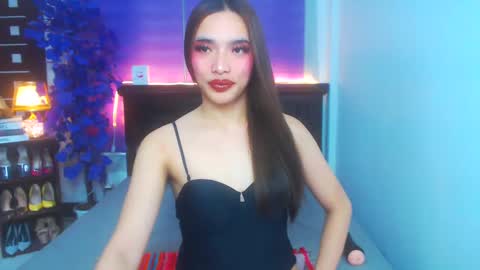 Precious  online show from March 7, 12:05 pm