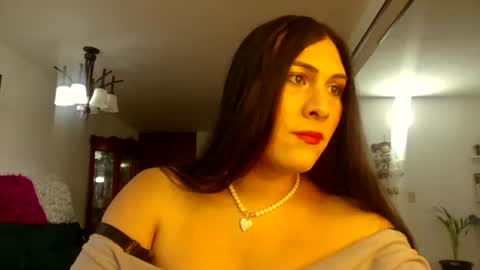 princessdaisy001 online show from June 25, 8:02 pm
