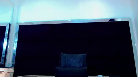 priscilarainbow online show from April 26, 7:01 pm