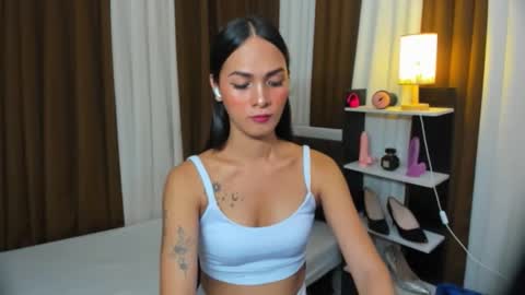 Snapshot of queen_dyosa chatting on October 23, 6:06 am Queen Dyosa online show from October 23, 6:06 am
