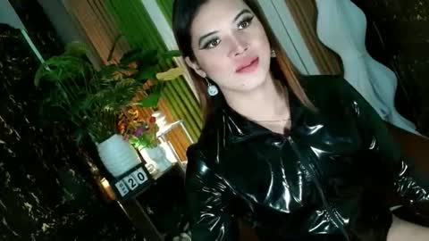 Kendal  online here from 6am-3pm philippine time online show from February 20, 2:29 am