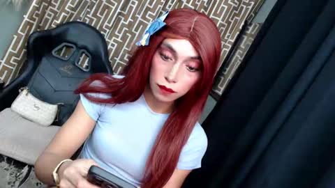 just call me QUEEN and ill be there online show from November 25, 6:21 pm