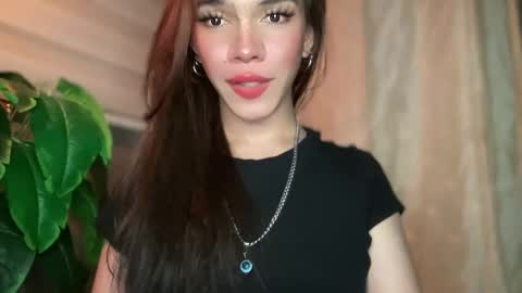 QUEEN online show from February 1, 2:43 am