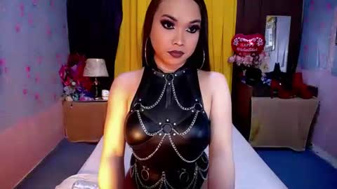 Erica online show from December 7, 3:03 pm