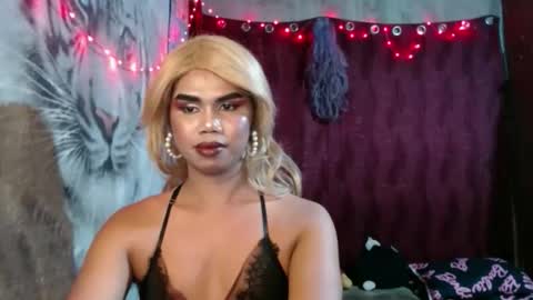 queenpinayebony_xx online show from April 20, 2:18 pm