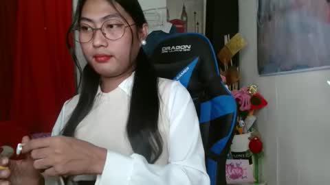 queensteffi online show from March 9, 6:22 pm