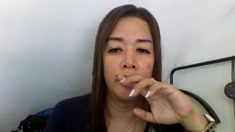 Snapshot of queenstefhanie chatting on October 28, 3:04 am stephanie online show from October 28, 3:04 am