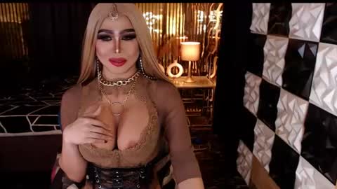 ravenmystiquex online show from June 23, 12:02 pm