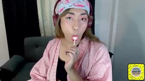 red_kitsune69 online show from March 10, 6:27 am