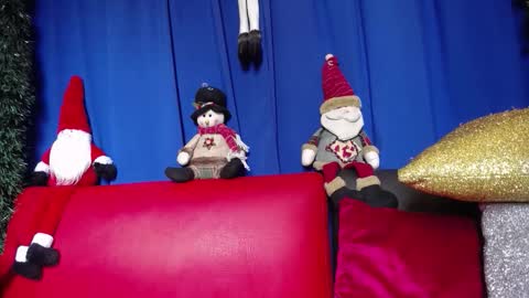 MIA online show from December 21, 6:46 pm