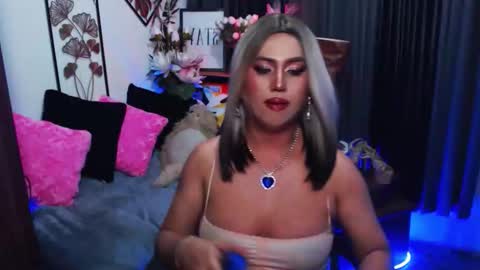 Red Ivy online show from April 1, 1:41 pm