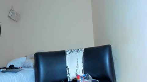 Snapshot of rgmo17 chatting on October 28, 8:12 am ROBERTA online show from October 28, 8:12 am