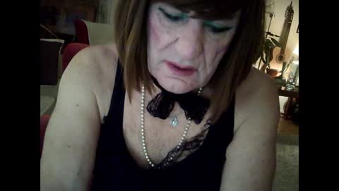 Snapshot of rosa_teevee chatting on January 3, 5:10 pm Tina online show from January 3, 5:10 pm