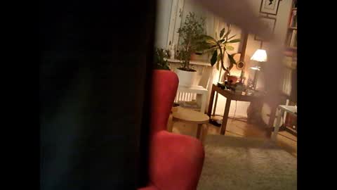 Snapshot of rosa_teevee chatting on February 8, 6:44 pm Tina online show from February 8, 6:44 pm