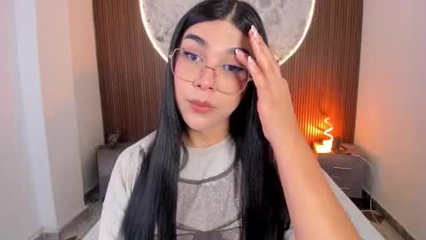 Rose online show from February 11, 2:14 pm