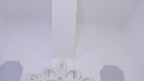 roxana_scott1 online show from April 24, 3:42 am