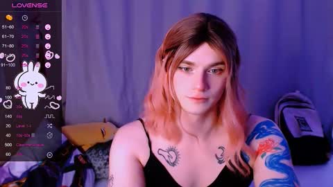  Alice  online show from October 19, 5:55 am